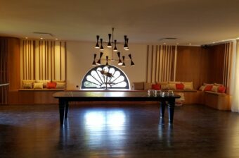 Article : Installation Électrique Complète pour la Chambre d'Hôtes de Lynch-Bages à Pauillac