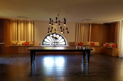 Article : Installation Électrique Complète pour la Chambre d'Hôtes de Lynch-Bages à Pauillac