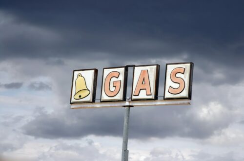 Article : Réglementation des gaz fluorés 2025 : Pourquoi le R32 remplace le R410A dans les climatisations ?